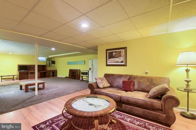 41 WOODMYRE LN, Enola, PA 17025