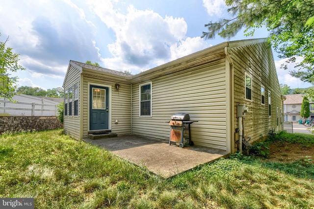 41 WOODMYRE LN, Enola, PA 17025