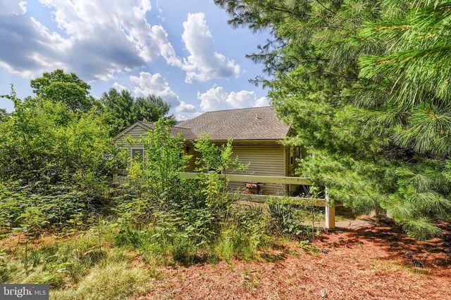 41 WOODMYRE LN, Enola, PA 17025
