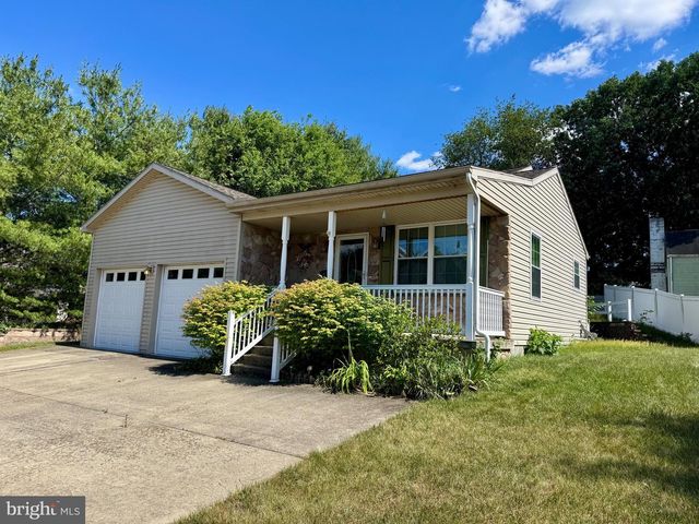 41 WOODMYRE LN, Enola, PA 17025
