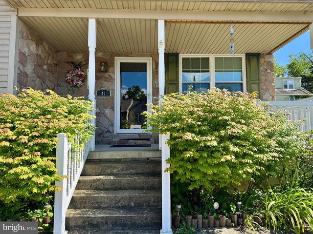 41 WOODMYRE LN, Enola, PA 17025