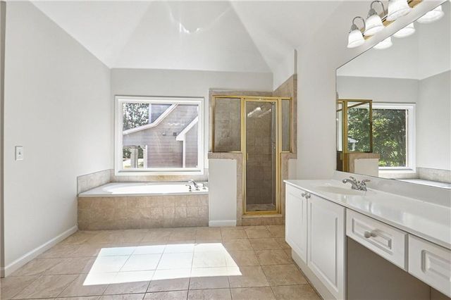 4258 Wyndam Hill Drive, Suwanee, GA 30024