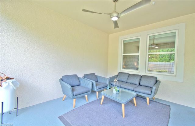 4558 Arboretum CIR 102, Naples, FL 34112