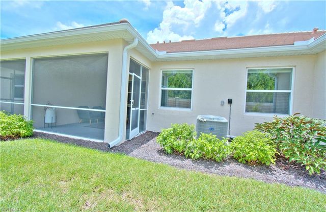 4558 Arboretum CIR 102, Naples, FL 34112