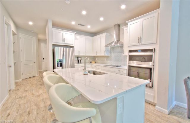 4558 Arboretum CIR 102, Naples, FL 34112