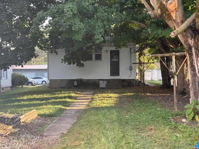 558 E 2nd Street, Peru, IN 46970