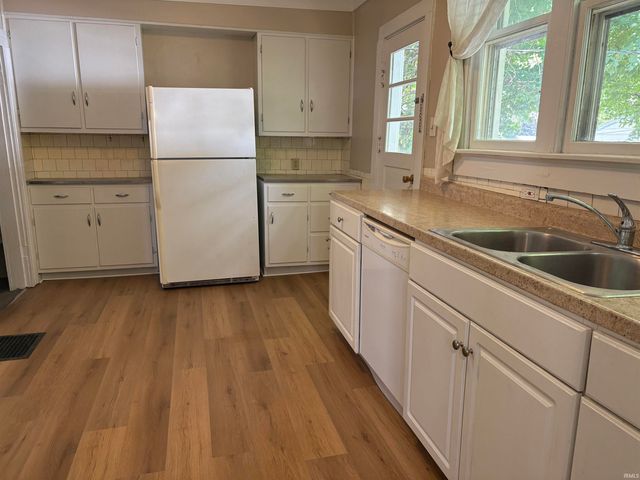 558 E 2nd Street, Peru, IN 46970