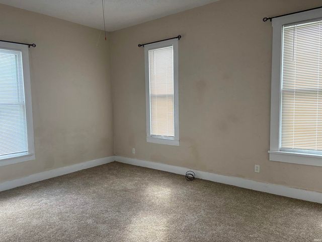 558 E 2nd Street, Peru, IN 46970