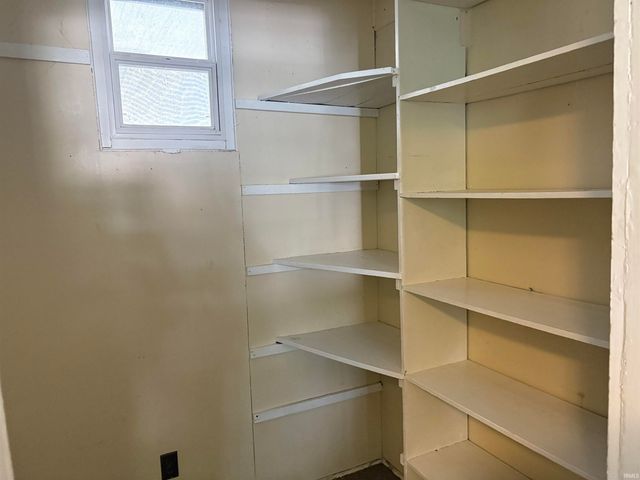 558 E 2nd Street, Peru, IN 46970