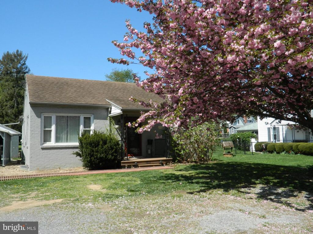 9806 SHARPSBURG PIKE, Hagerstown, MD 21740
