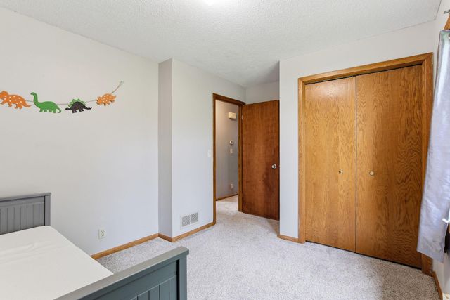 17627 Ionia Court, Lakeville, MN 55044