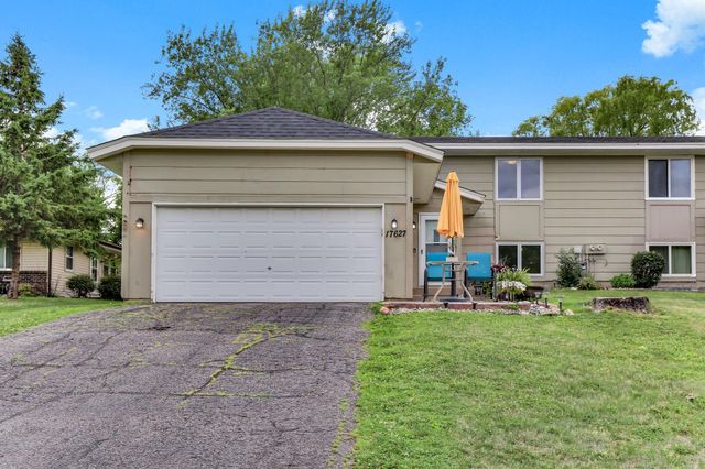 17627 Ionia Court, Lakeville, MN 55044