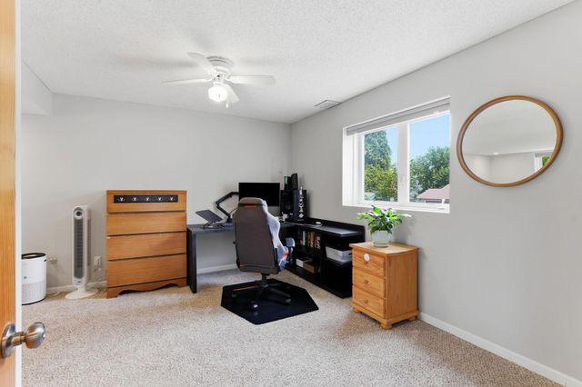 17627 Ionia Court, Lakeville, MN 55044