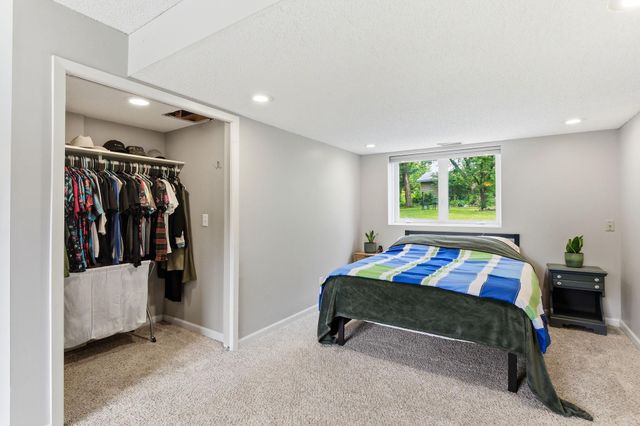 17627 Ionia Court, Lakeville, MN 55044