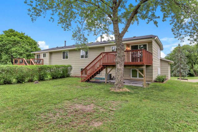 17627 Ionia Court, Lakeville, MN 55044
