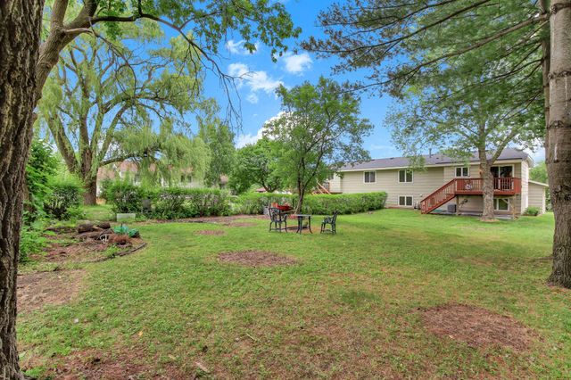17627 Ionia Court, Lakeville, MN 55044