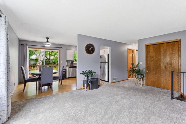 17627 Ionia Court, Lakeville, MN 55044
