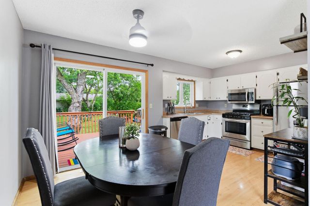 17627 Ionia Court, Lakeville, MN 55044