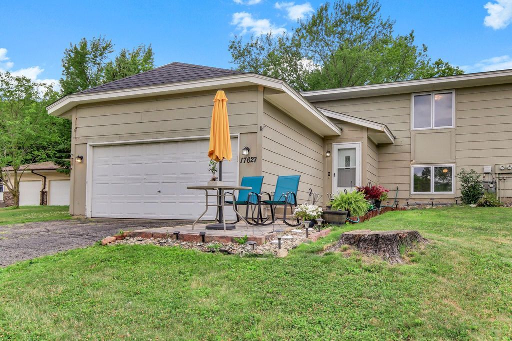 17627 Ionia Court, Lakeville, MN 55044 — photo 3