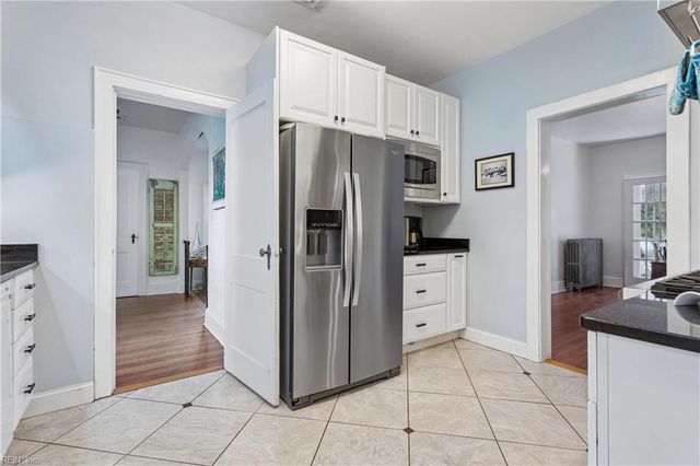 759 Ocean View AVE W, Norfolk, VA 23503