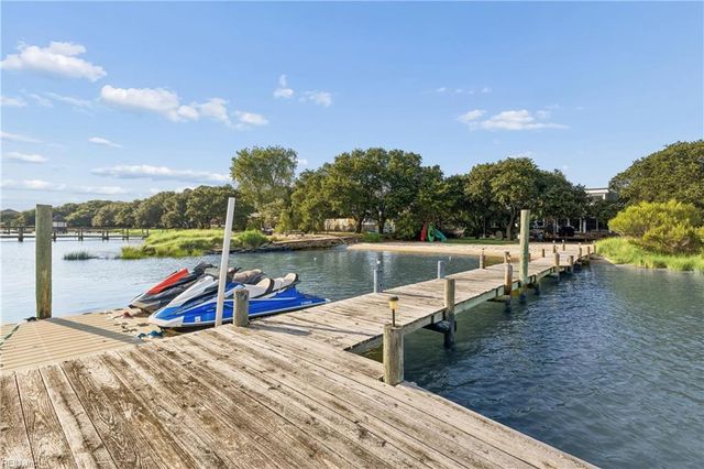 759 Ocean View AVE W, Norfolk, VA 23503