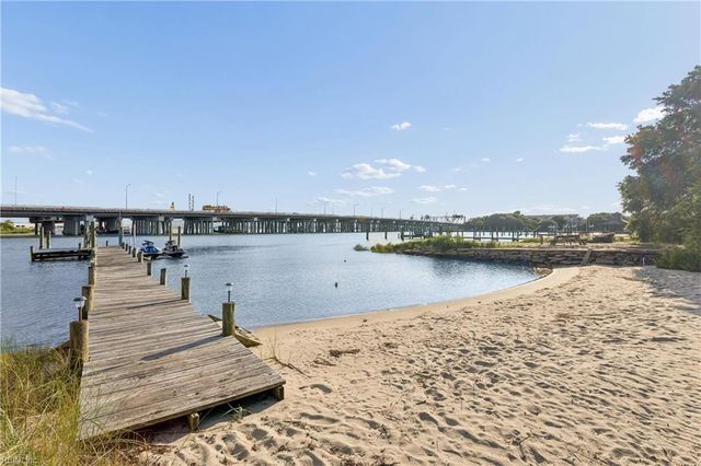 759 Ocean View AVE W, Norfolk, VA 23503