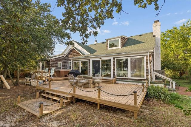 759 Ocean View AVE W, Norfolk, VA 23503