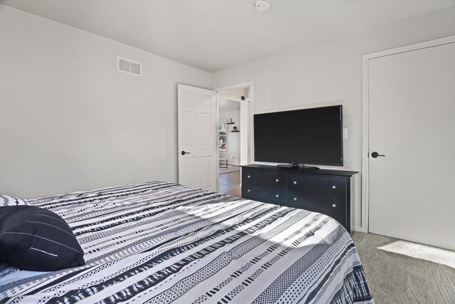 505 W Green Street, Watertown, WI 53098