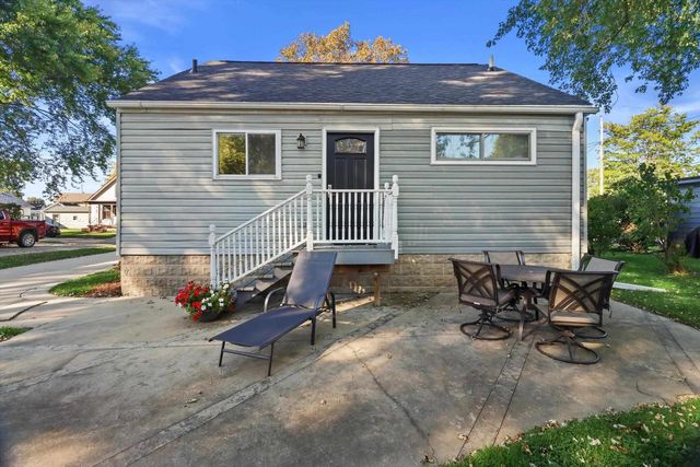 505 W Green Street, Watertown, WI 53098