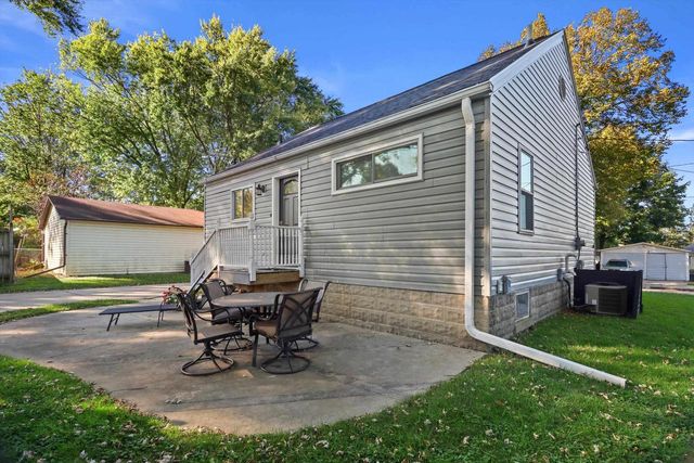 505 W Green Street, Watertown, WI 53098