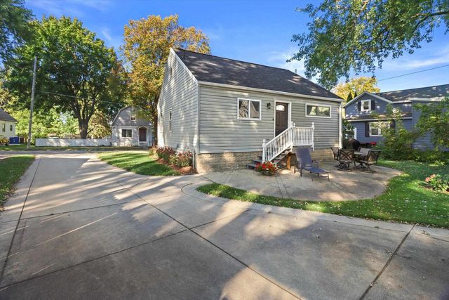 505 W Green Street, Watertown, WI 53098