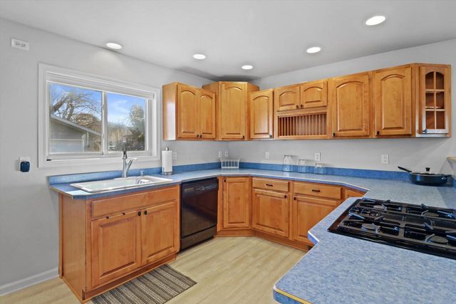 505 W Green Street, Watertown, WI 53098