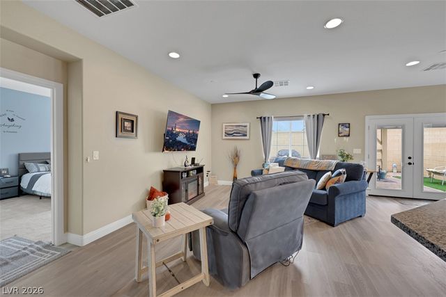 71 Summer Rhapsody Avenue, Henderson, NV 89015