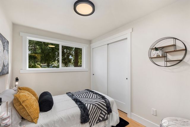 14240 Lake Hills Boulevard, Bellevue, WA 98007