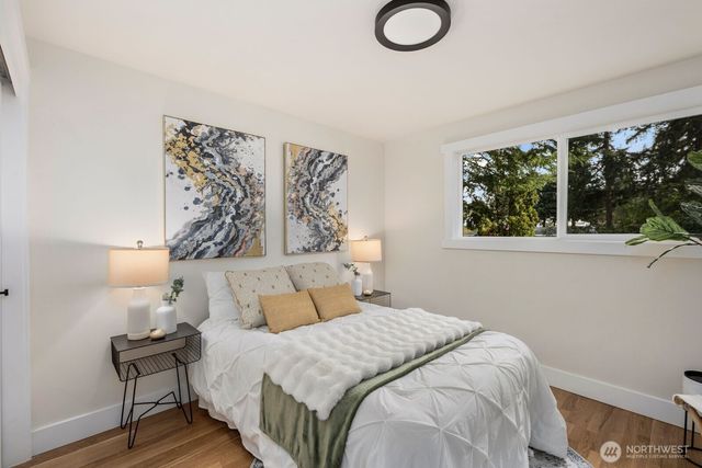 14240 Lake Hills Boulevard, Bellevue, WA 98007