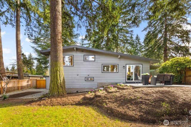 14240 Lake Hills Boulevard, Bellevue, WA 98007