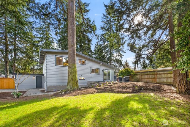 14240 Lake Hills Boulevard, Bellevue, WA 98007