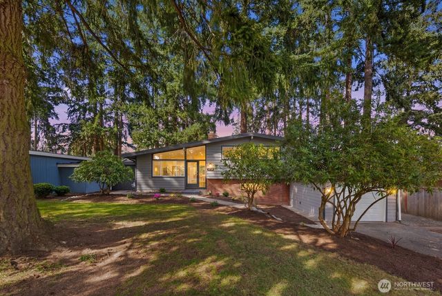 14240 Lake Hills Boulevard, Bellevue, WA 98007