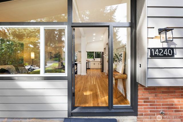 14240 Lake Hills Boulevard, Bellevue, WA 98007