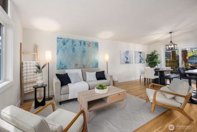 14240 Lake Hills Boulevard, Bellevue, WA 98007