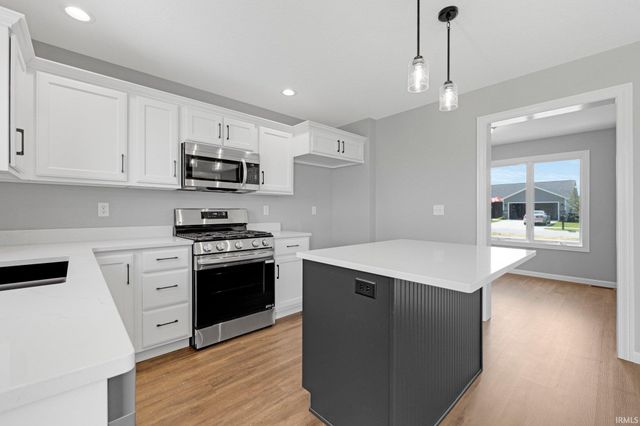 18303 Peregrine Drive, New Paris, IN 46553