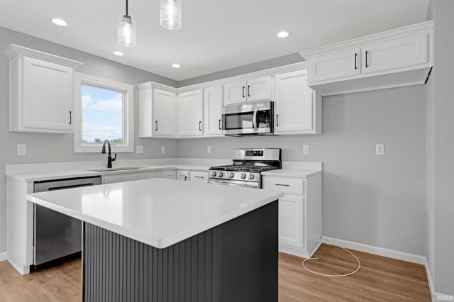 18303 Peregrine Drive, New Paris, IN 46553