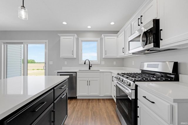 18303 Peregrine Drive, New Paris, IN 46553