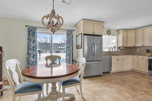 19 Alyssum Avenue, Huntington, NY 11743