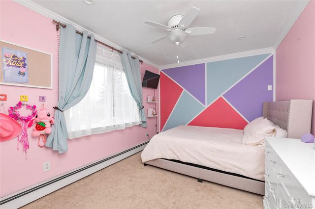 19 Alyssum Avenue, Huntington, NY 11743