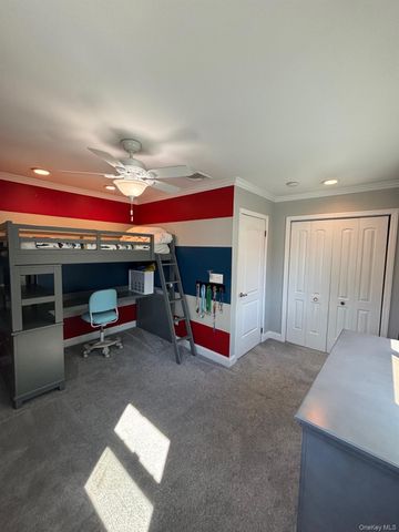 19 Alyssum Avenue, Huntington, NY 11743