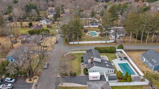 19 Alyssum Avenue, Huntington, NY 11743