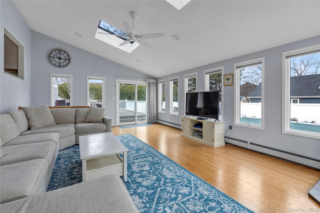 19 Alyssum Avenue, Huntington, NY 11743