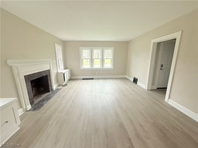 138 Roslyn, Youngstown, OH 44505