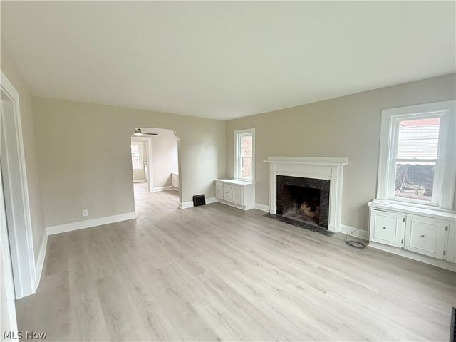 138 Roslyn, Youngstown, OH 44505
